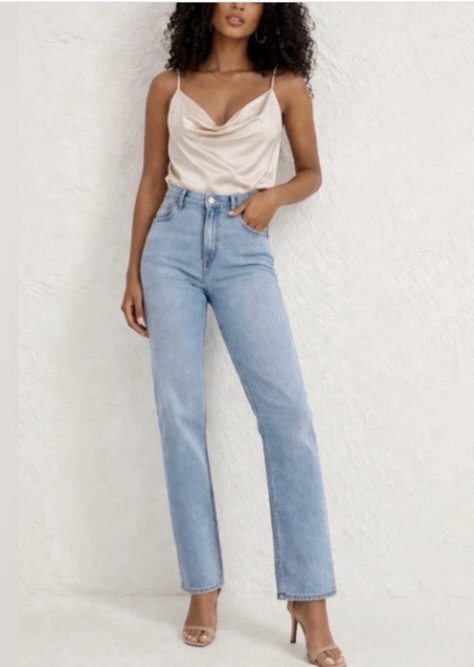Abercrombie 90s Slim Straight Ultra High Rise Jeans 28W/6L Long Length